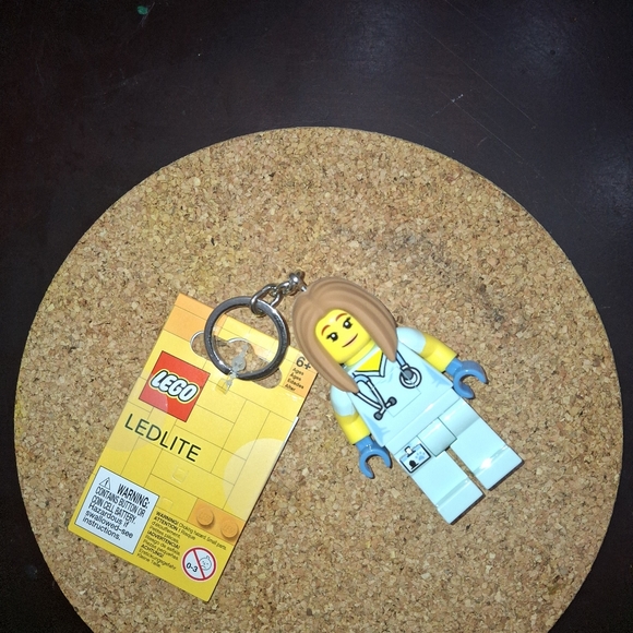 Lego LEDLITE Nurse with a Keychain - Picture 7 of 14
